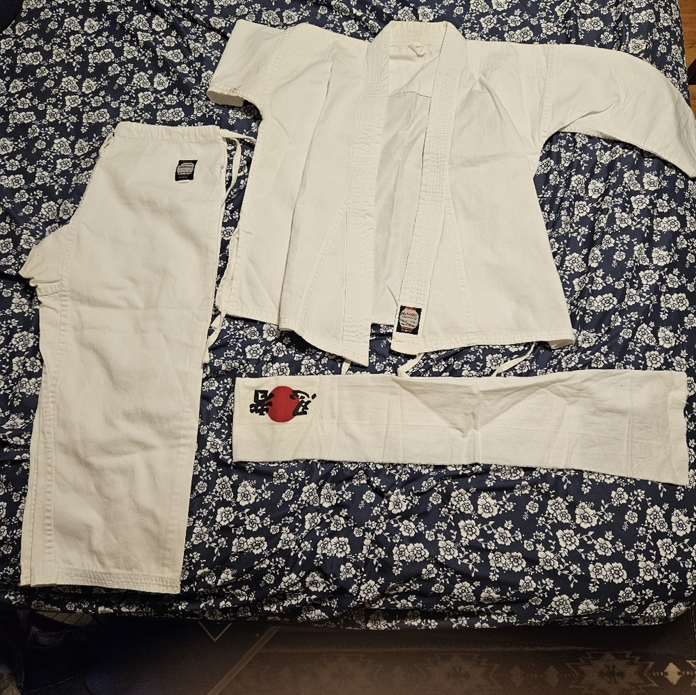 Karate 3pc by mikado